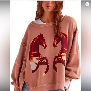 We The Free Camden Graphic Sweatshirt Horses Large NWOT